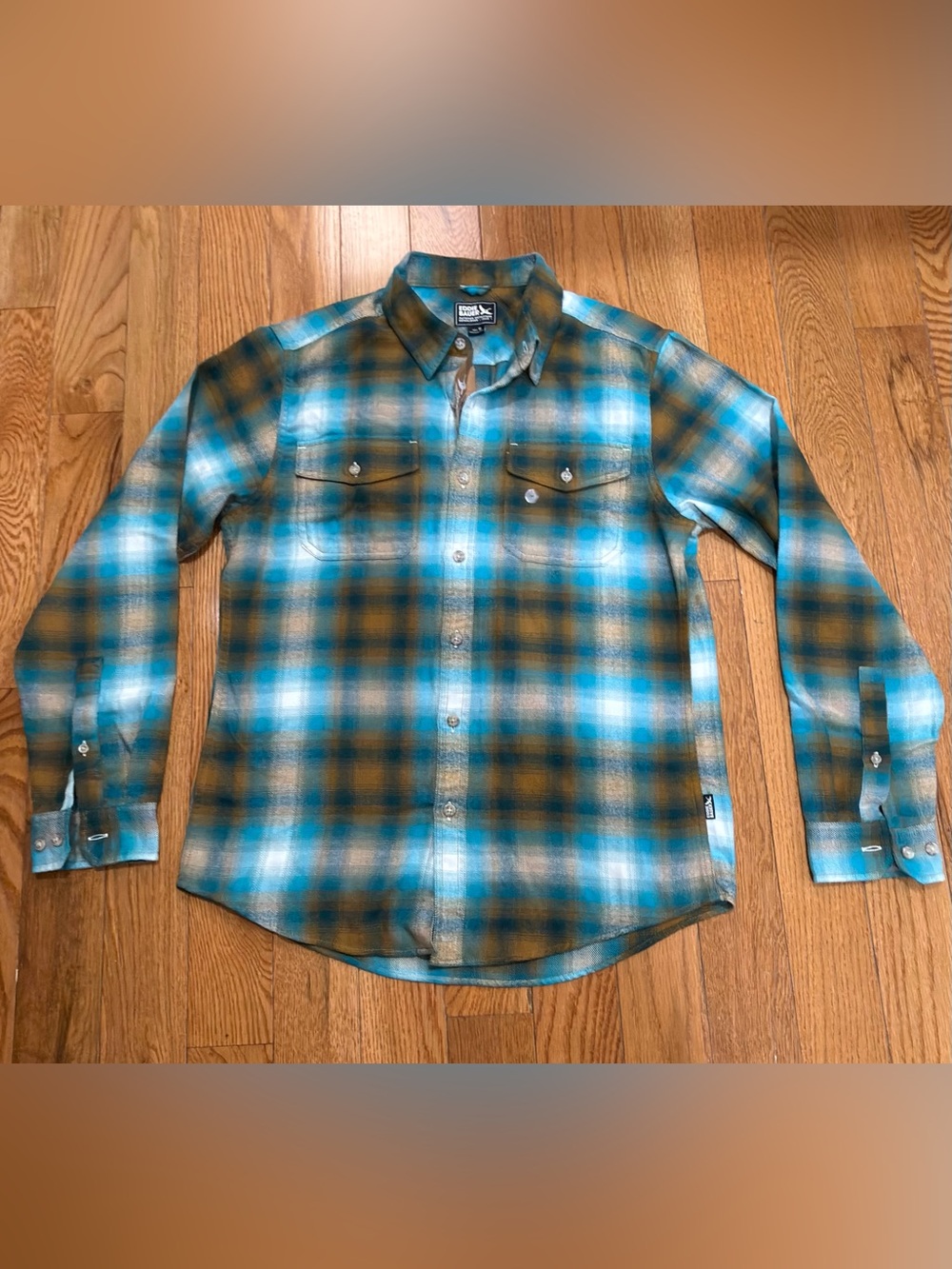 Men’s Size Medium Eddie Bauer Shirt  Blue Plaid Flannel Long Sleeve Button Up